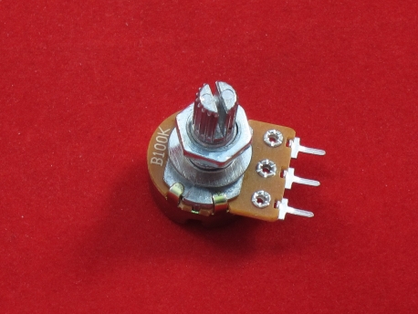 Резистор переменный (потенциометр) WH148-1A-2 (Вал: 15 мм)
