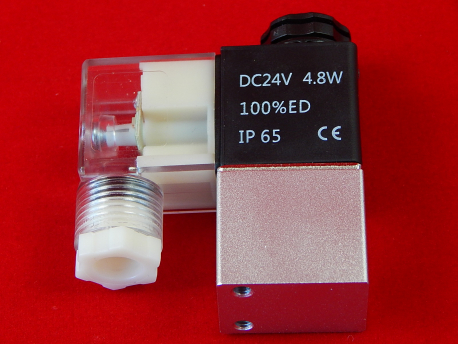 Двухходовый электромагнитный клапан к пневмоцилиндру 2V025-08 [DC24V]