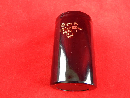 Электролитический конденсатор (600В 4700мкФ)