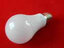 Лампа LED Radra с датчиком освещения (9W)