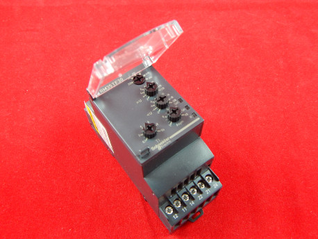 Мультифункциональное реле контроля фаз Schneider Electric RM35TF30, 208-480V