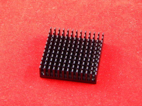 Радиатор алюминиевый чёрный 40х40х11 мм