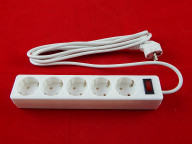 Сетевой фильтр Defender ES3, кабель 3,0 м, 5 розеток, белый