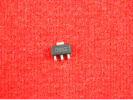 D882, Биполярный NPN транзистор, 30В, 3А, SOT-89
