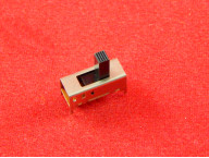 Ползунковый переключатель SS-23F10 (двухрядный, 3 положения, 8 контактов, 0.5A 50V DC)