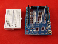 Монтажная плата для Arduino UNO R3 (Prototyping Shield V2) + макетная плата