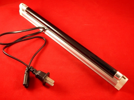Ультрафиолетовая лампа (8Вт, 220В, Штепсель: Тип A)